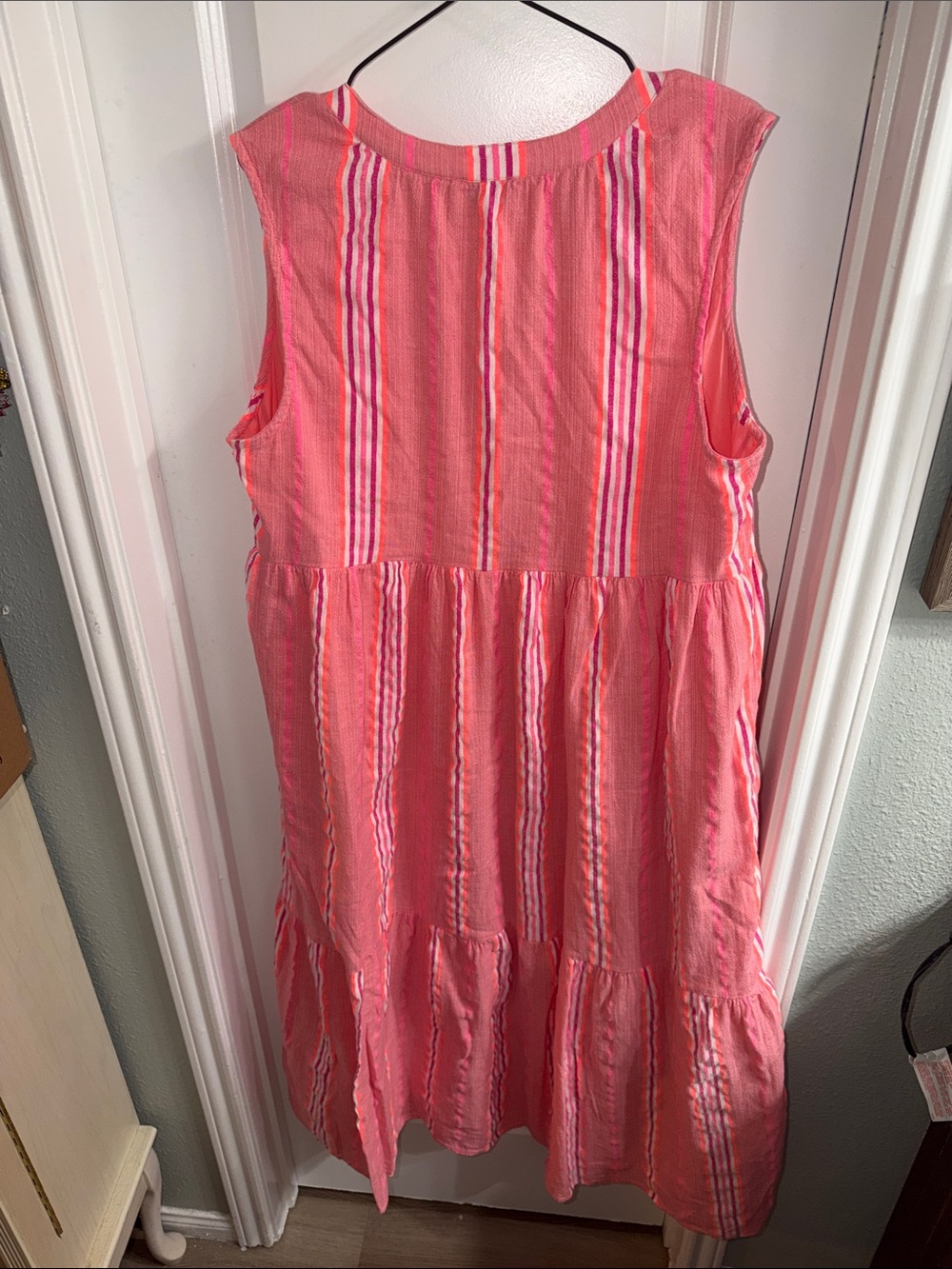 NWOT Vineyard Vines Striped Neon Pop Tiered Breezy Maxi Dress Size Large - Picture 5 of 10